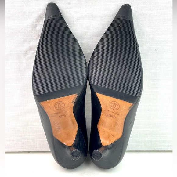 Authentic Vintage Chanel kitten heel pointed pumps size 38 1/2 two black leather - Picture 3 of 8